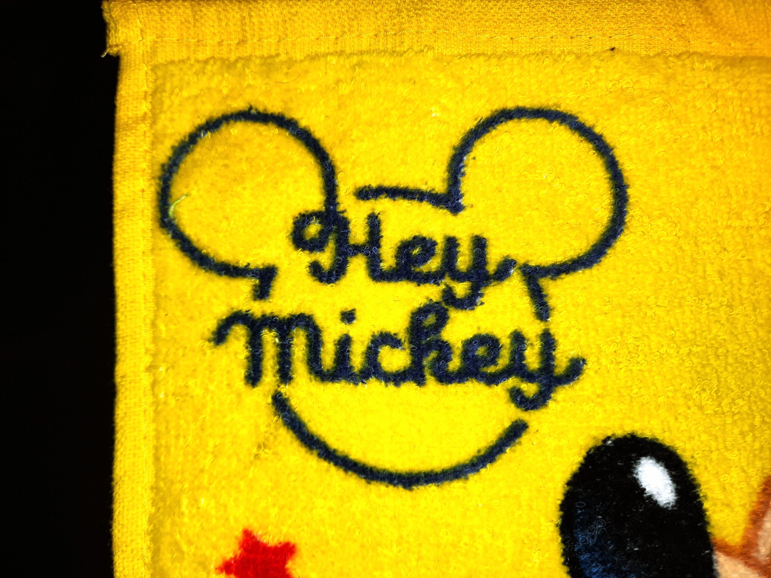 Arctörlő, kéztörlő Mickey egér törölköző 30 x 30 cm
